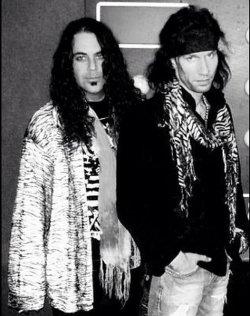 Michael T. Ross skupaj z Alenom Brentinijem eksluzivno v Bluesiani