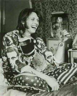 Umrl je nekdanji Jefferson Airplane bobnar