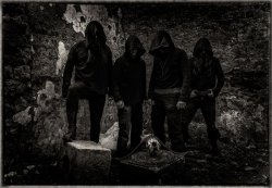 Grob predstavljajo dražilec za prvenec `Metanoia`