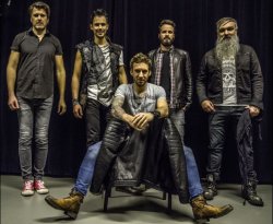 Stray Train z Nickelback na stadionih v Moskvi in St. Petersburgu! 