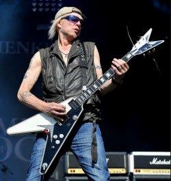Predstavljamo vam: Michael Schenker