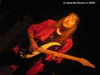 Uli Roth se je v Bluesiani poklonil Hendrixu (2008)