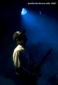 Vlatko Stefanovski Trio skoraj odpihnil Cvetličarno