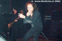 Iz odprašenih arhivov: Mali vrač v top formi oživljal Rainbow in Black Sabbath klasike (2002)