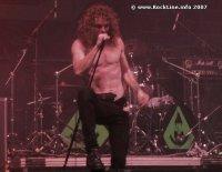 Overkill strumni in čvrsti tudi, ko trese doba elektrike (2012)