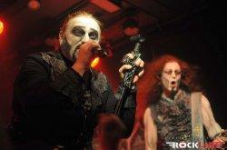 Transilvanski volk prihulil in pritulil do Metelkove (2013)