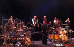 Osemglavi progresivnorockovski napad King Crimson na Dunaju (2018)