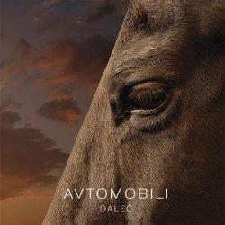Avtomobili: Daleč